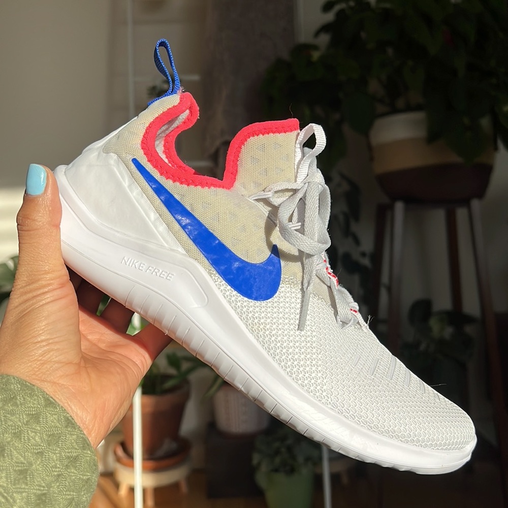 Nike Sneaker